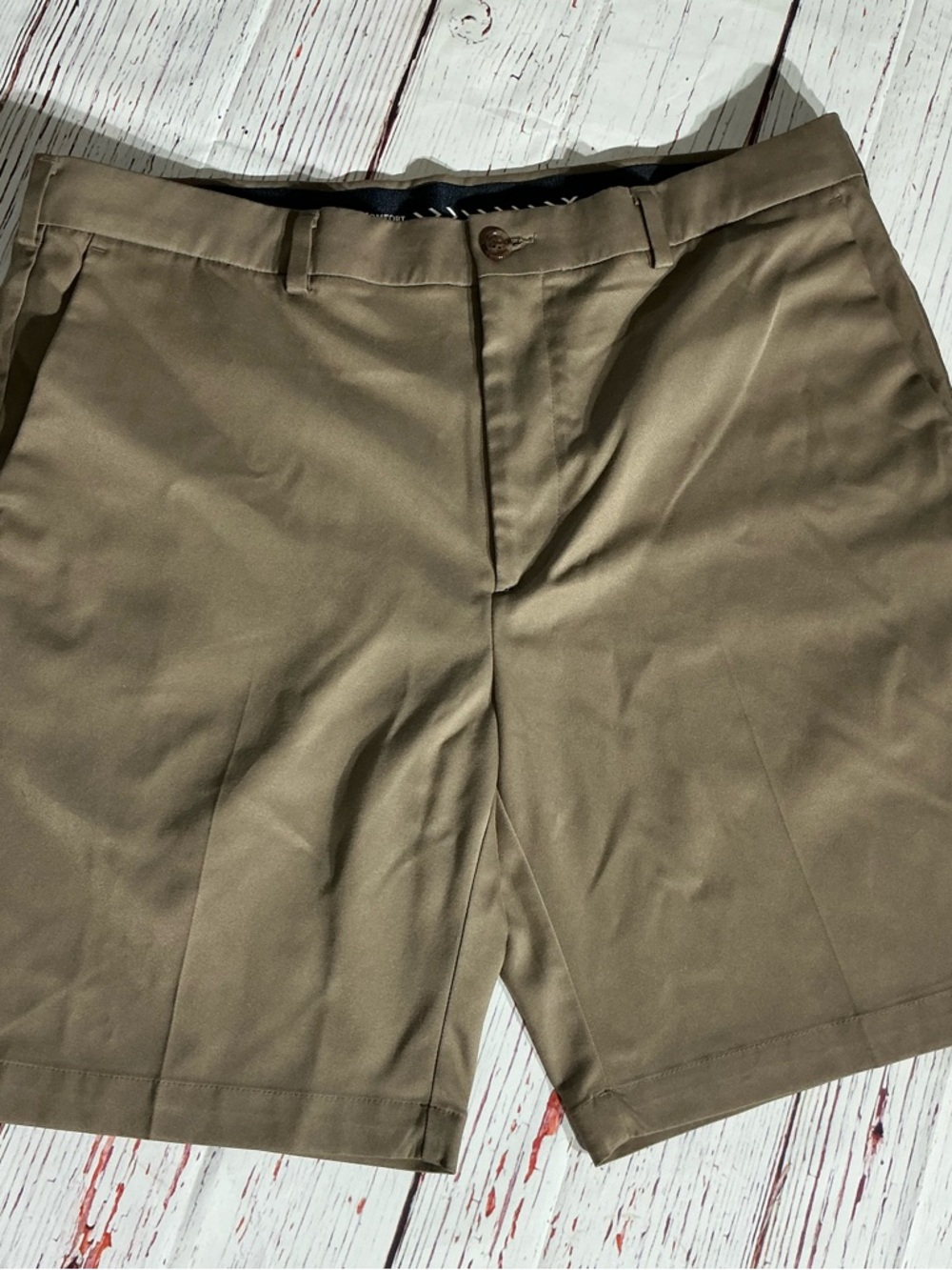 Roundtree & Yorke Olive Flat-Front Men's Shorts Dark Khaki